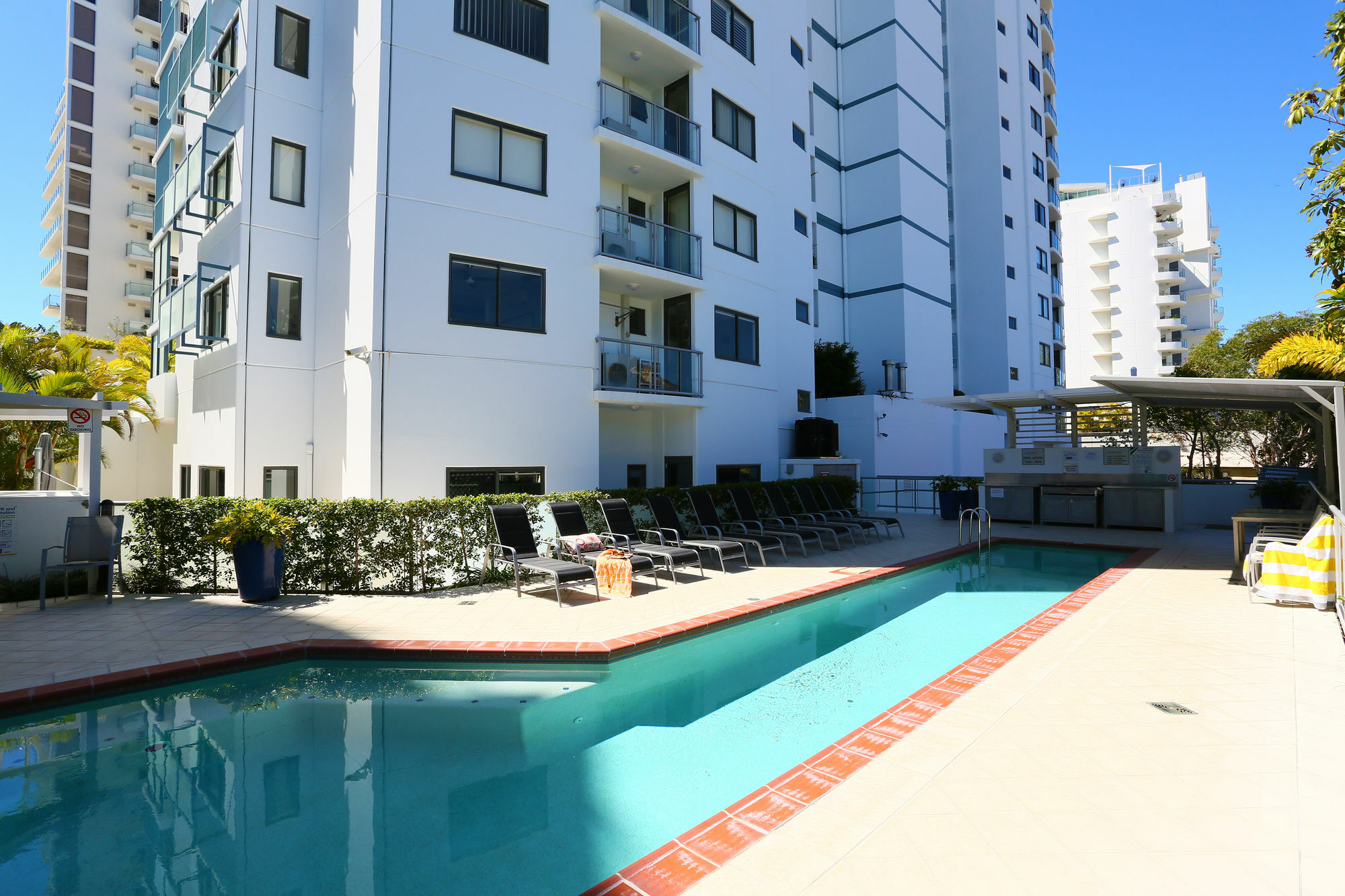 Seamark On First Aparthotel Mooloolaba Exterior photo